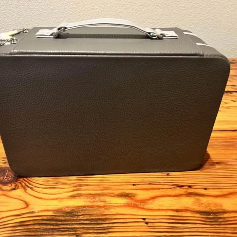 Artistry Amway Grey Double Sided Vanity Box / Travel Case - Never Used.